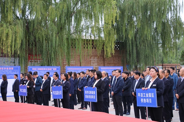 市委副書(shū)記、市長(zhǎng)王奮彥帶隊(duì)觀摩督查公司項(xiàng)目建設(shè)工作(圖4)